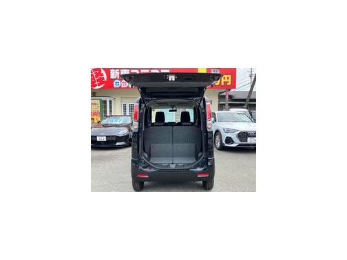 この度は当店のお車をご覧になっていただき、誠にありがとうございます。ぜひじっくりとご検討下さい。気軽にお問合せ・お見積りお待ちしております。