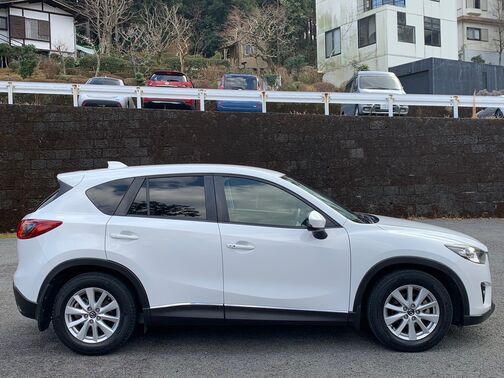 【お車探し】お客様のご要望に応じて、仕入れのプロがお客様と一緒にご希望のお車をお探しさせて頂くサービスをご提供しています。ご遠慮なくお申し出ください。