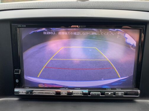 【お車探し】お客様のご要望に応じて、仕入れのプロがお客様と一緒にご希望のお車をお探しさせて頂くサービスをご提供しています。ご遠慮なくお申し出ください。