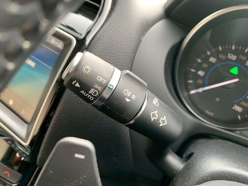 【安心】納車後のトラブルが発生しても、当社独自の保証サービスにご加入頂ければ修理ができるので、安心してお乗りいただくことができます。