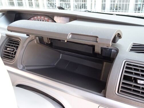 【収納多数】車内空間がきれいに保たれること間違いなしです！