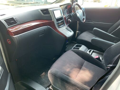 【廃車の無料引取り】当社は他社で購入された場合でも走行不能車や廃車の無料引き取り大歓迎です。「LINEでお問い合わせ」から車検証・車両の写真とご希望金額をお送りください