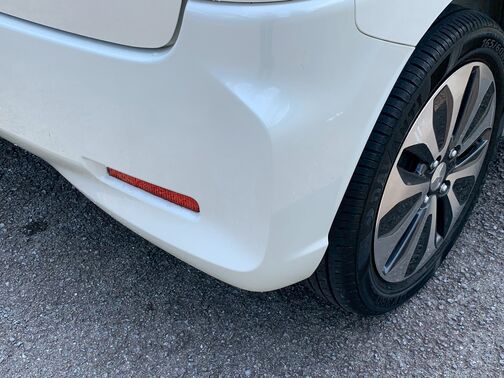 【廃車の無料引取り】当社は他社で購入された場合でも走行不能車や廃車の無料引き取り大歓迎です。「LINEでお問い合わせ」から車検証・車両の写真とご希望金額をお送りください