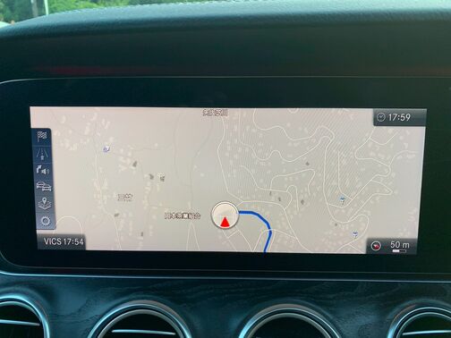 【お車探し】お客様のご要望に応じて、仕入れのプロがお客様と一緒にご希望のお車をお探しさせて頂くサービスをご提供しています。ご遠慮なくお申し出ください。