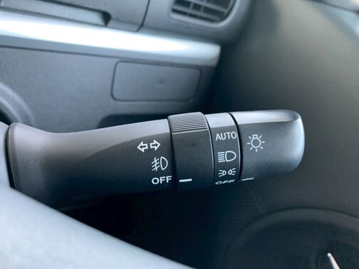 【お車探し】お客様のご要望に応じて、仕入れのプロがお客様と一緒にご希望のお車をお探しさせて頂くサービスをご提供しています。ご遠慮なくお申し出ください。