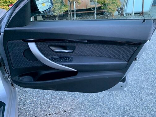 【安心】納車後のトラブルが発生しても、当社独自の保証サービスにご加入頂ければ修理ができるので、安心してお乗りいただくことができます。