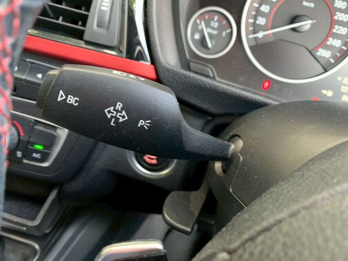 【安心】納車後のトラブルが発生しても、当社独自の保証サービスにご加入頂ければ修理ができるので、安心してお乗りいただくことができます。