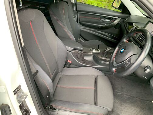 【友達追加の方法①】LINEで「@391tycna」を検索して友達追加できます。