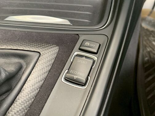 【廃車の無料引取り】当社は他社で購入された場合でも走行不能車や廃車の無料引き取り大歓迎です。「LINEでお問い合わせ」から車検証・車両の写真とご希望金額をお送りください