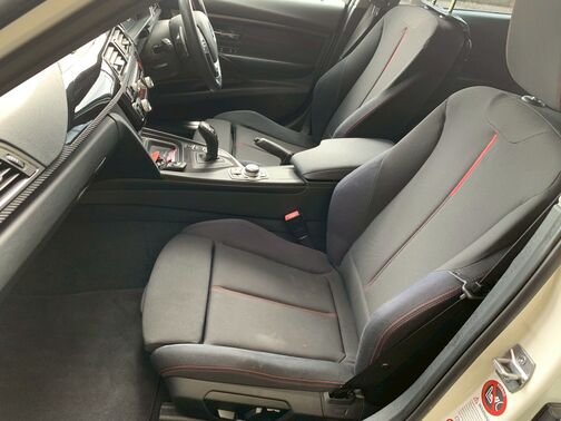 ご返信頂くと、当社の自社ローンの特徴について、詳しくご案内させて頂きますので、まずは公式LINEの友達登録をお願いします