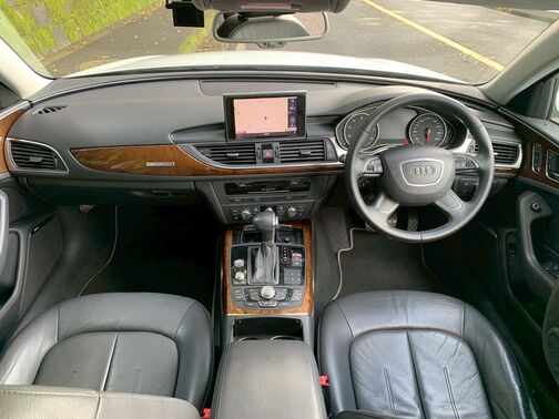 【仮審査】公式LINEにご登録いただきましたら、仮審査の資料をお送りいたします。まずは、LINE ID　@391tycnaを友達追加してください。