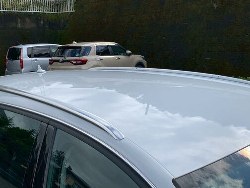 【友達追加の方法②】車両画像の2枚目のQRコードをLINEで読み込んで友達追加できます。