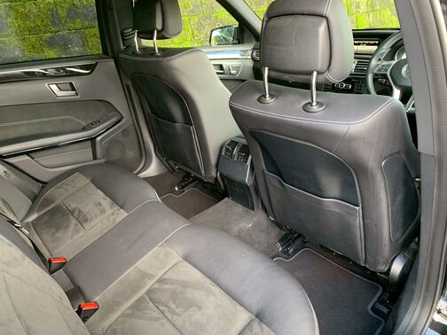 ご返信頂くと、当社の自社ローンの特徴について、詳しくご案内させて頂きますので、まずは公式LINEの友達登録をお願いします