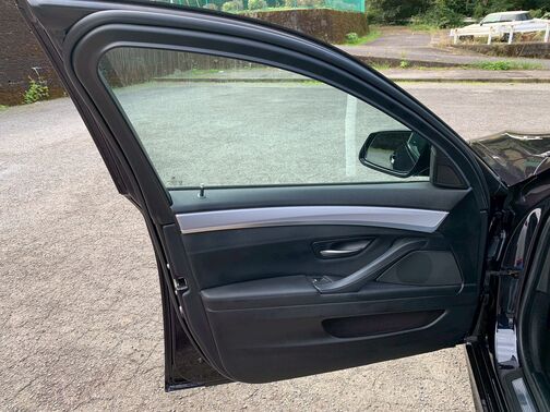 【応援】当店は、車が必要なのに様々な理由からオートローンの審査に通らず、購入できない方を応援しています。お気軽に仮審査をお申し込みください。