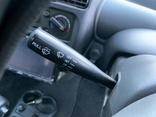 【廃車の無料引取り】当社は他社で購入された場合でも走行不能車や廃車の無料引き取り大歓迎です。「LINEでお問い合わせ」から車検証・車両の写真とご希望金額をお送りください