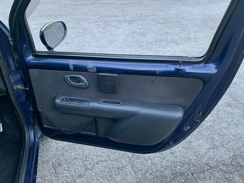 【応援】当店は、車が必要なのに様々な理由からオートローンの審査に通らず、購入できない方を応援しています。お気軽に仮審査をお申し込みください。