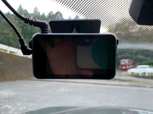 【友達追加の方法①】LINEで「@391tycna」を検索して友達追加できます。