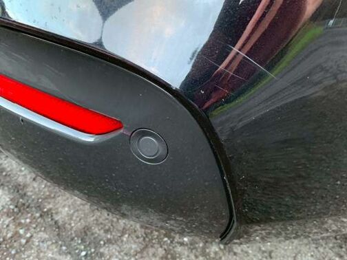 【友達追加の方法①】LINEで「@391tycna」を検索して友達追加できます。