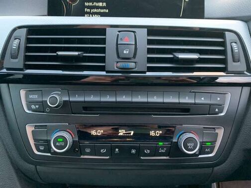 【友達追加の方法②】車両画像の2枚目のQRコードをLINEで読み込んで友達追加できます。