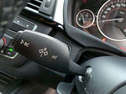 ご返信頂くと、当社の自社ローンの特徴について、詳しくご案内させて頂きますので、まずは公式LINEの友達登録をお願いします