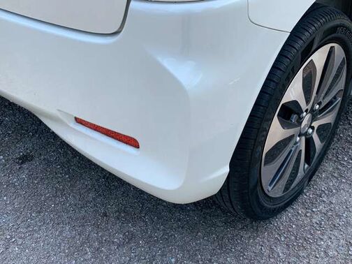 【友達追加の方法(1)】LINEで「@022kjiaj」を検索して友達追加できます。