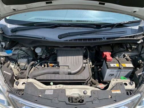 ご返信頂くと、当社の自社ローンの特徴について、詳しくご案内させて頂きますので、まずは公式LINEの友達登録をお願いします。