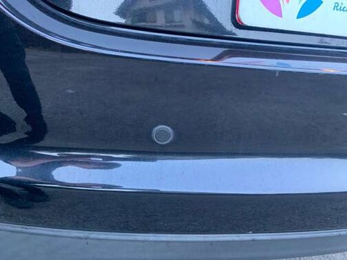 【友達追加の方法①】LINEで「@391tycna」を検索して友達追加できます。