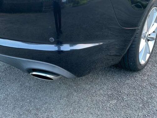 【友達追加の方法②】車両画像の2枚目のQRコードをLINEで読み込んで友達追加できます。