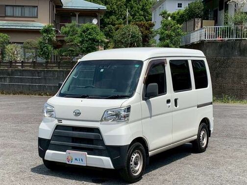 【友達追加の方法①】LINEで「@391tycna」を検索して友達追加できます。