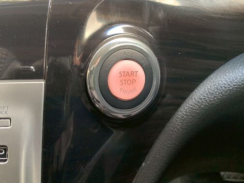 【全国へ納車可能】遠方の方でもご購入頂けるように陸送輸送を安価なお値段で承っています。【返品保証有り】ご遠方のお客様には一週間の返品保証付きです。