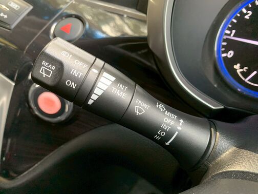 【点検整備】当社の点検整備は消耗品やオイル交換もしています。
点検箇所の写真やコンピューター診断の結果は全て写真を撮って保存してあります。ご安心ください。