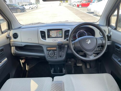 視界も広く小回りもきくので運転しやすいお車です♪