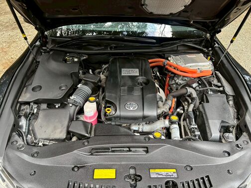 仮審査は公式LINEから簡単にお申し込み頂けます。LINEで上記QRコードを読み込んでお気軽にお申し込みください。LINE ID検索の場合は@567fslwuです。