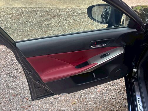 【自社ローン】頭金なし、保証人なし、最大84回までOKです。他でローンの審査が通らなかった方も審査の対象です。仮審査のお申し込みは公式ライン@567fslwuを登録してください。