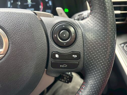 仮審査は公式LINEから簡単にお申し込み頂けます。LINEで上記QRコードを読み込んでお気軽にお申し込みください。LINE ID検索の場合は@567fslwuです。