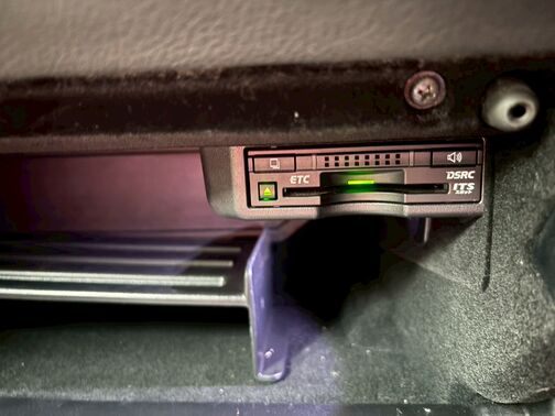 仮審査は公式LINEから簡単にお申し込み頂けます。LINEで上記QRコードを読み込んでお気軽にお申し込みください。LINE ID検索の場合は@567fslwuです。