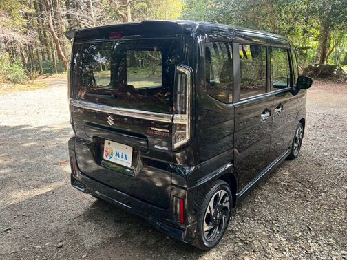 仮審査は公式LINEから簡単にお申し込み頂けます。LINEで上記QRコードを読み込んでお気軽にお申し込みください。LINE ID検索の場合は@567fslwuです。