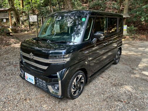 仮審査は公式LINEから簡単にお申し込み頂けます。LINEで上記QRコードを読み込んでお気軽にお申し込みください。LINE ID検索の場合は@567fslwuです。