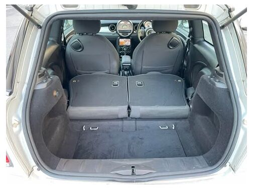 シートを倒せばもっと積めます！