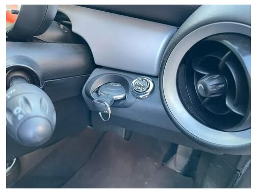 MINIならではのスタートシステム♪デザイン性も魅力です！