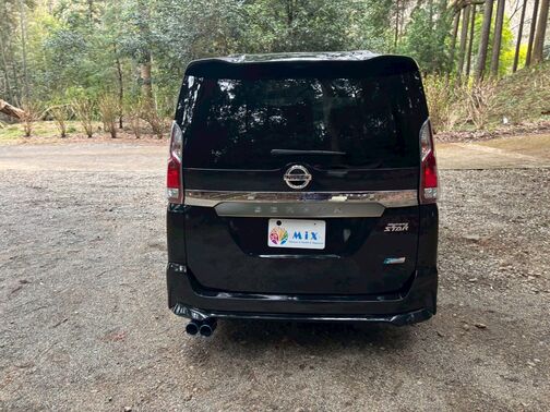 【お車探し】お客様のご要望に応じて、仕入れのプロがお客様と一緒にご希望のお車をお探しさせて頂くサービスをご提供しています。ご遠慮なくお申し出ください。