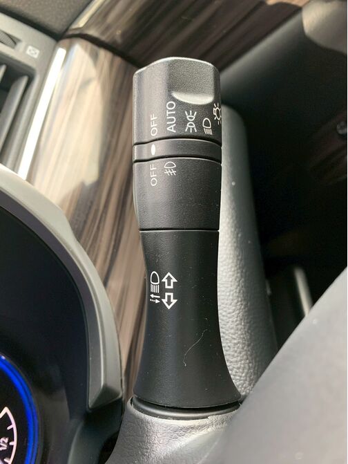 【廃車の無料引取り】当社は他社で購入された場合でも走行不能車や廃車の無料引き取り大歓迎です。「LINEでお問い合わせ」から車検証・車両の写真とご希望金額をお送りください