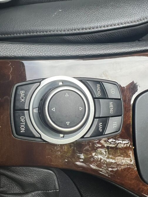 【安心】納車後のトラブルが発生しても、当社独自の保証サービスにご加入頂ければ修理ができるので、安心してお乗りいただくことができます。