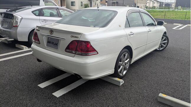 在庫車両は複数箇所にて保管の為、準備にお時間を頂きます。ご予約頂ければ、お待ち頂くことなくスムーズなご案内が可能です。ご予約やお問い合わせはお電話にて！