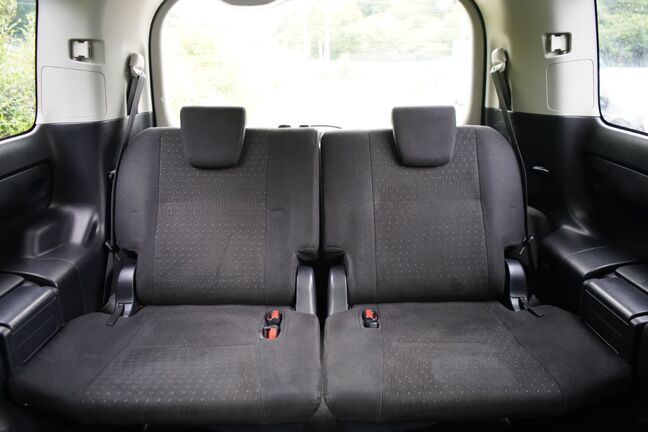 3列目シートもありますので大人数移動も可能です！