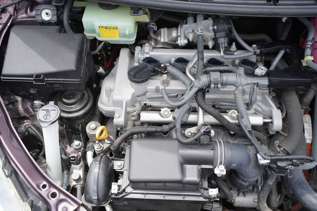 9万キロとは思えない、綺麗なエンジンルーム！