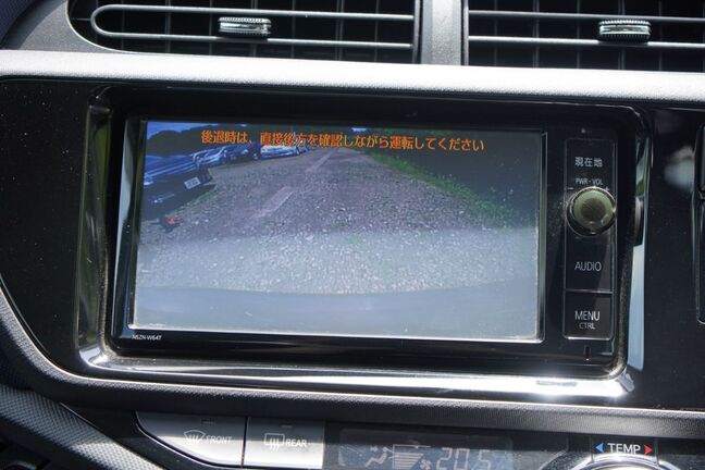 バックカメラ付きで後方確認も安心です！