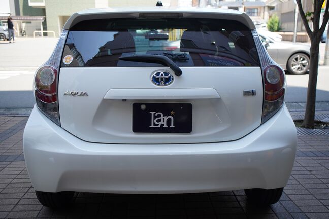 人気色の白色で大変綺麗な状態です！