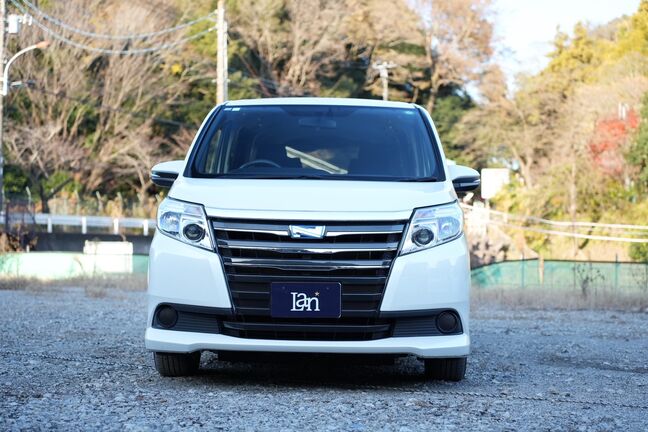 人気色の白色ボディ、大きな目立つ傷もなく綺麗な状態です！