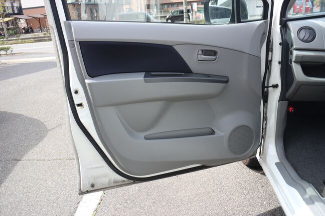 この度は当店のお車をご覧になっていただき、誠にありがとうございます。じっくり現車確認して頂けるよう、ご準備を致します！